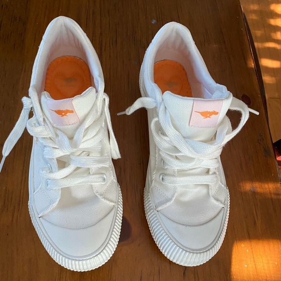 Rocket Dog Kids Cream Sneakers - Picture 2 of 7